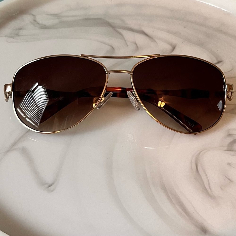 XOXO aviator sunglasses